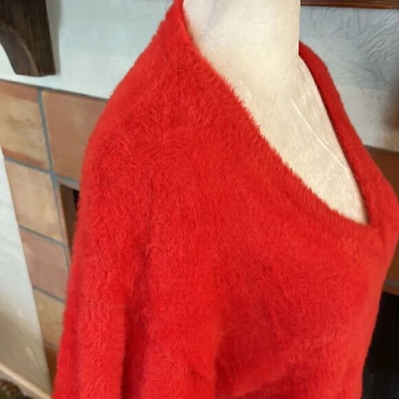 Splendid Soft Red Sweater, XS! - Picture 4 of 9